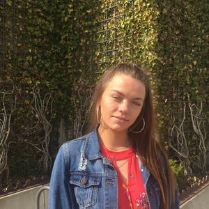 Meet your Posher, Alexia